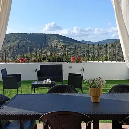 Casa Brocca Con Veranda Panoramica By Welcomely *